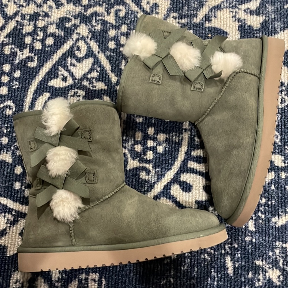 Koolaburra by Ugg Olive Green Booties